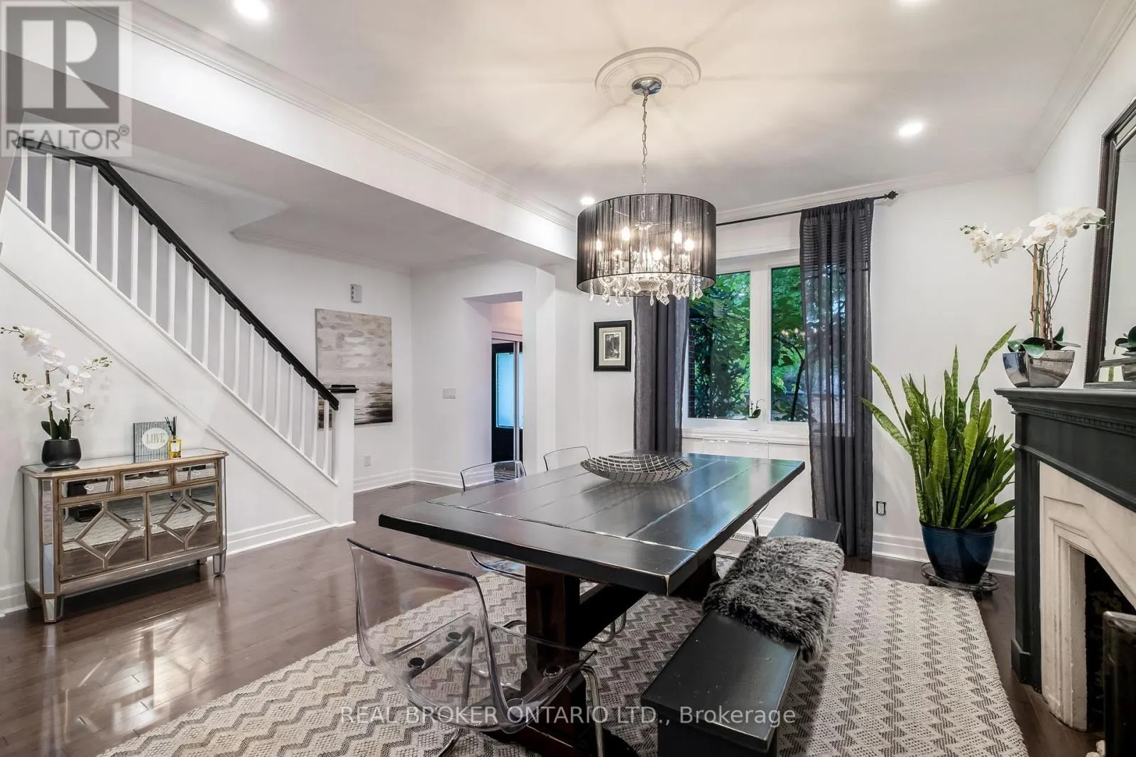 91 LAWRENCE AVENUE