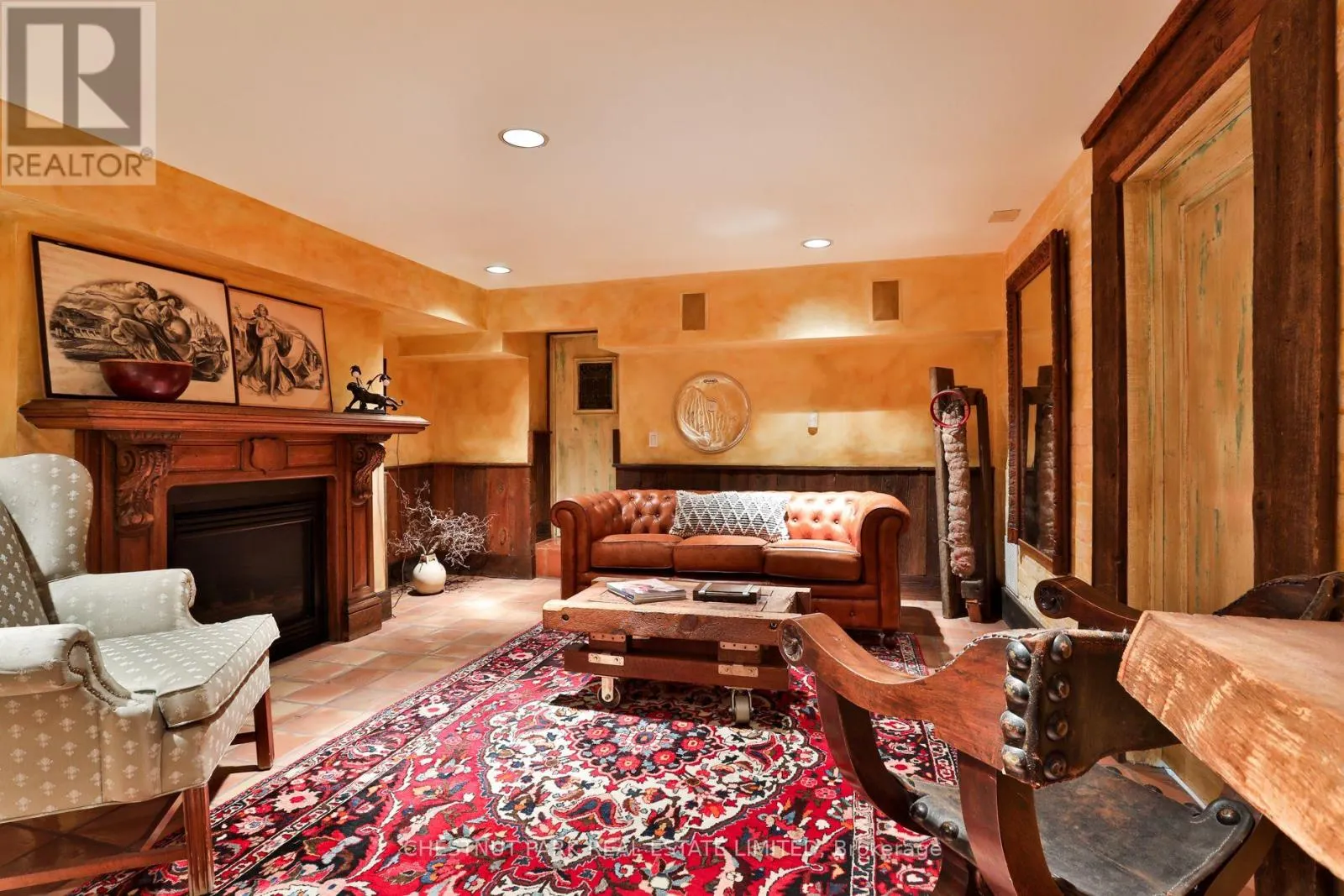 5 CASTLE FRANK CRESCENT