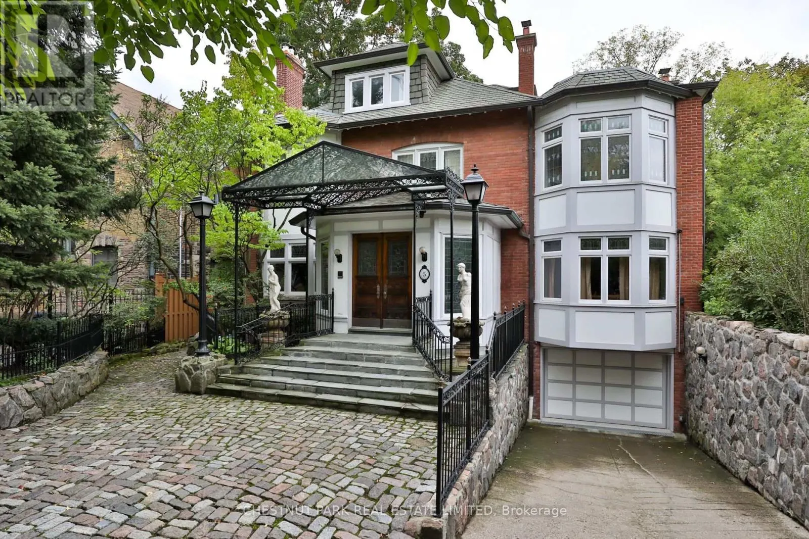 5 CASTLE FRANK CRESCENT