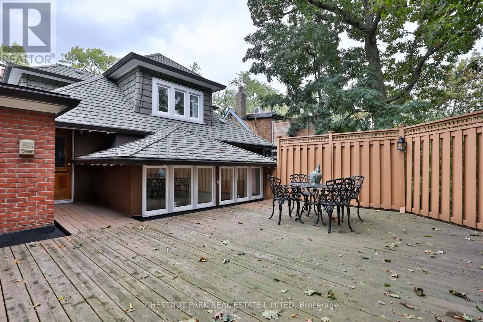 5 CASTLE FRANK CRESCENT