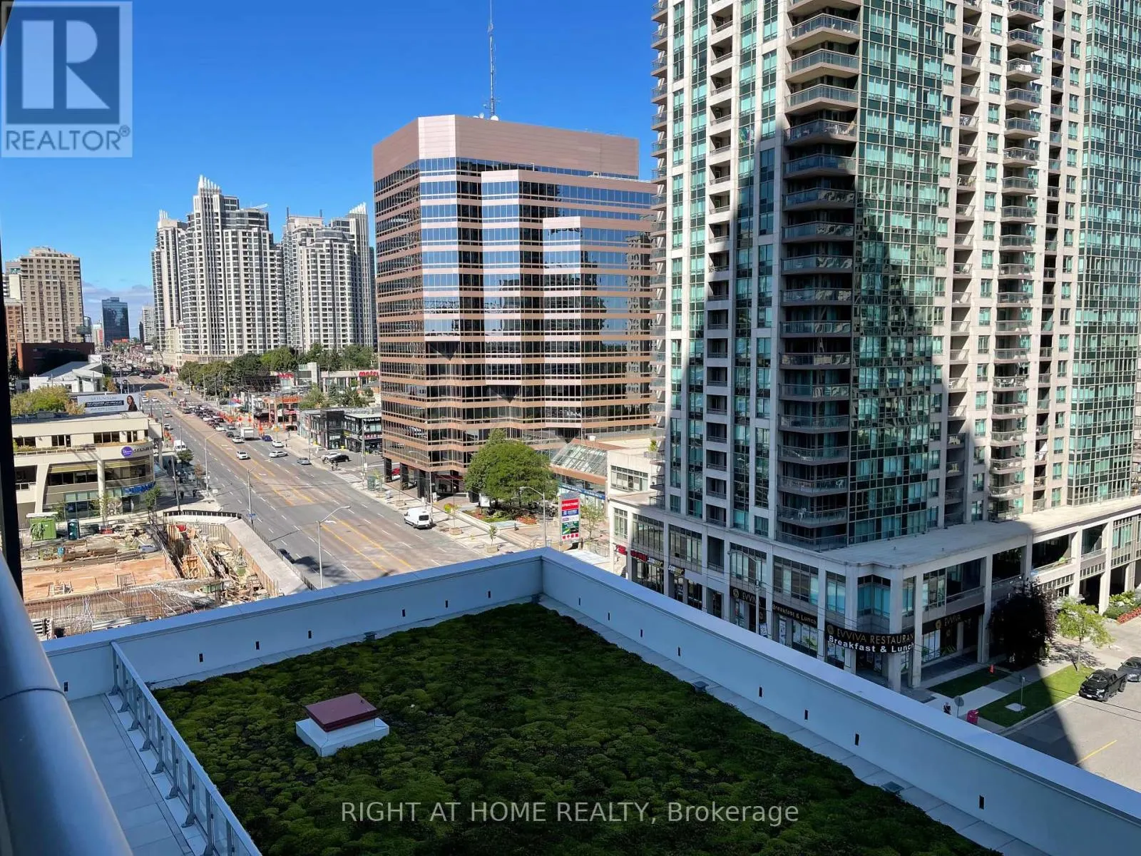 606 - 5180 YONGE STREET