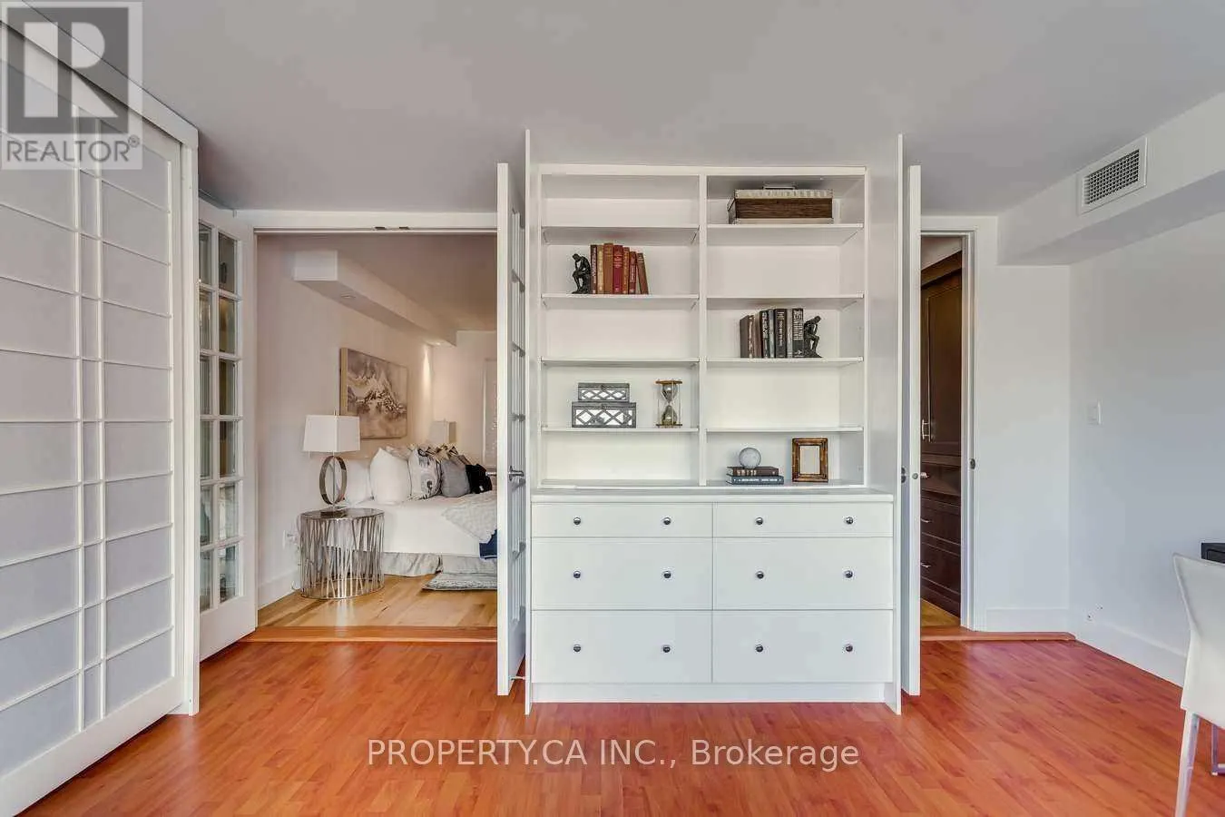 403 - 349 ST CLAIR AVENUE W