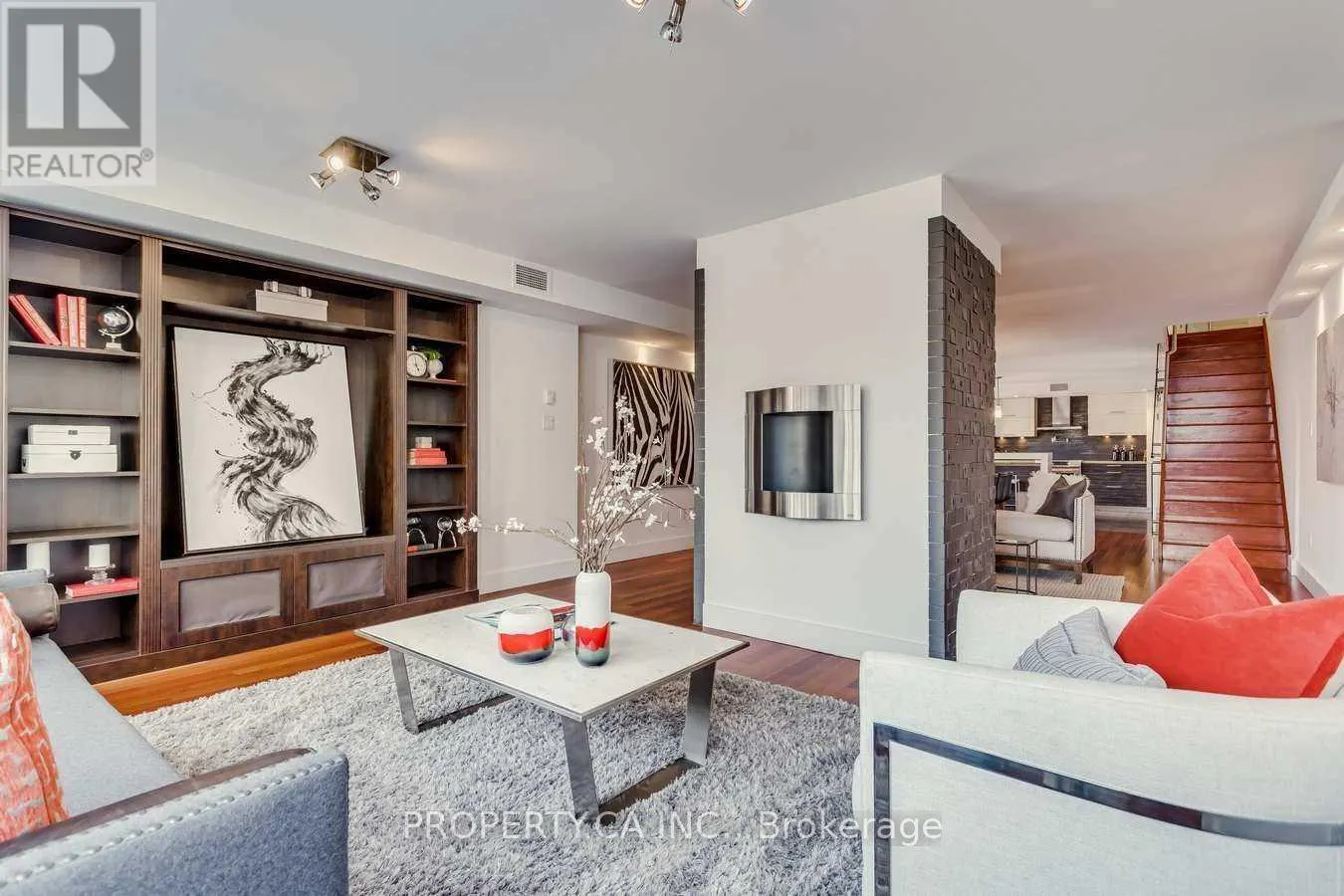 403 - 349 ST CLAIR AVENUE W
