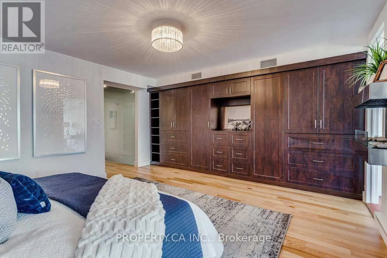 403 - 349 ST CLAIR AVENUE W