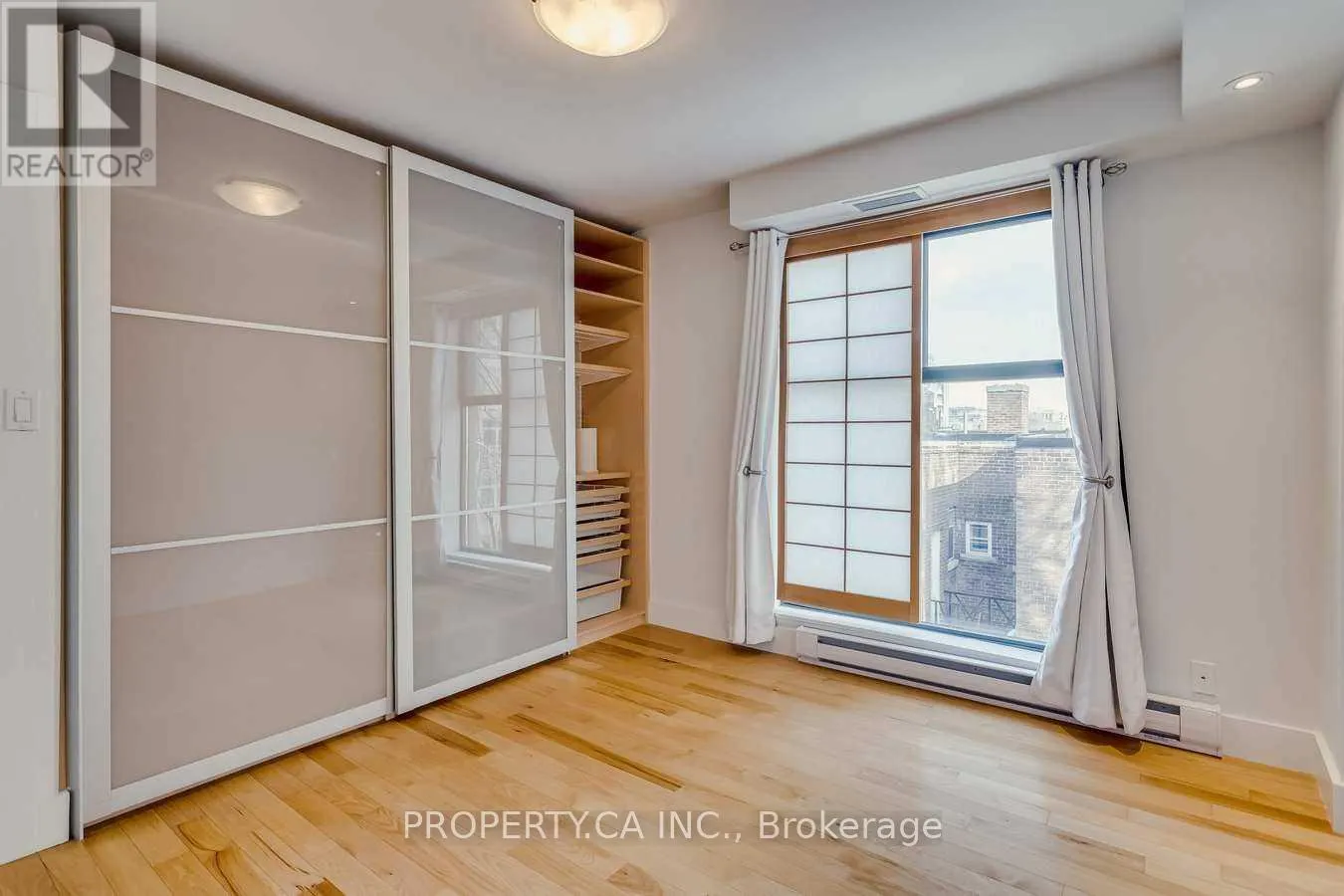 403 - 349 ST CLAIR AVENUE W