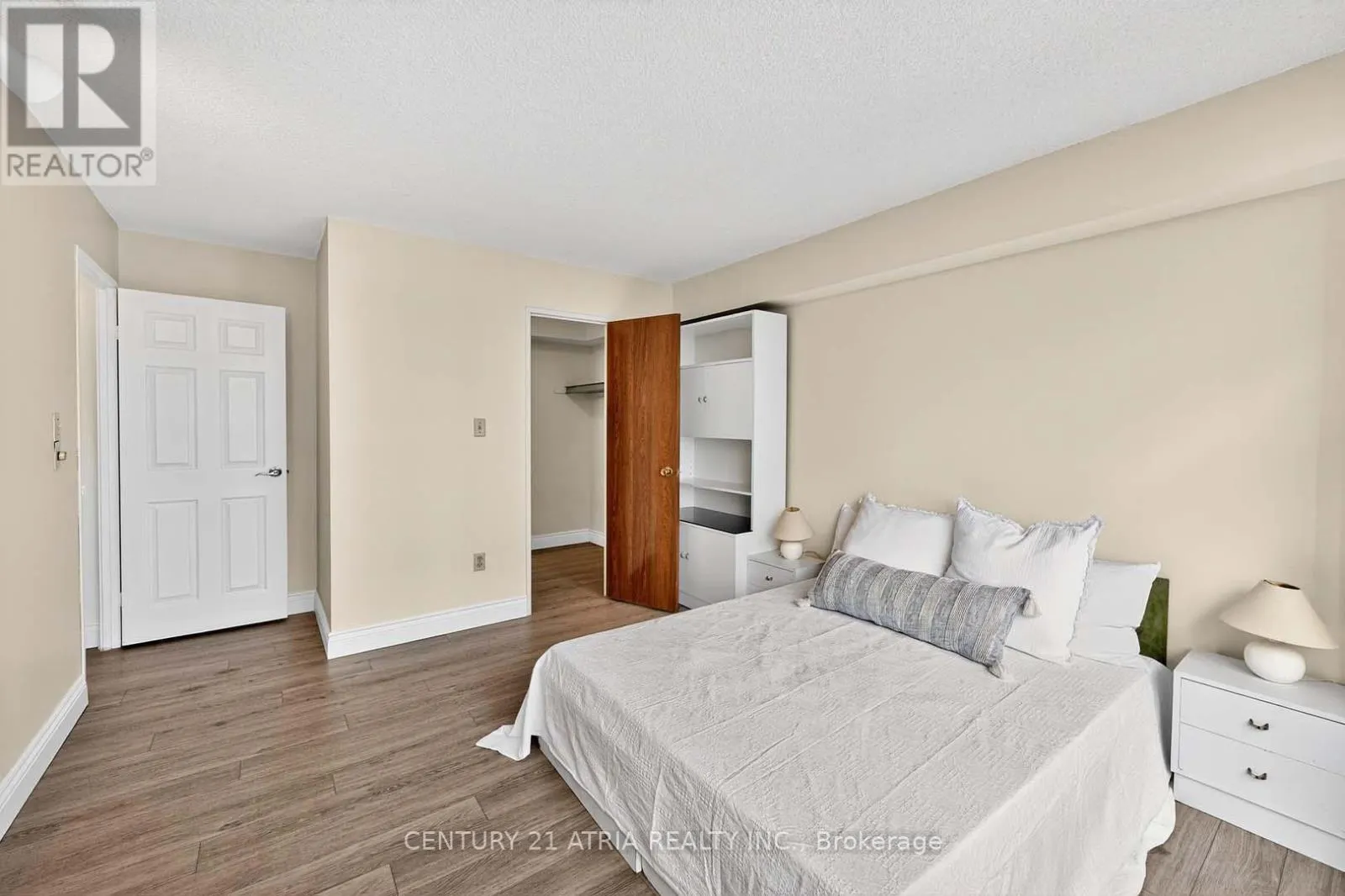 1804 - 3300 DON MILLS ROAD