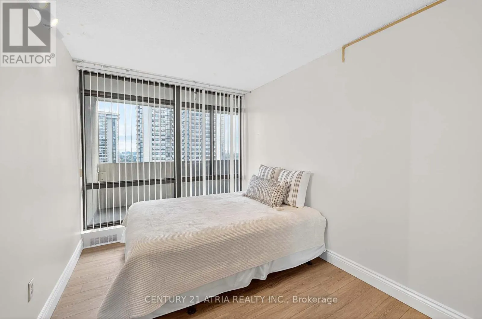 1804 - 3300 DON MILLS ROAD