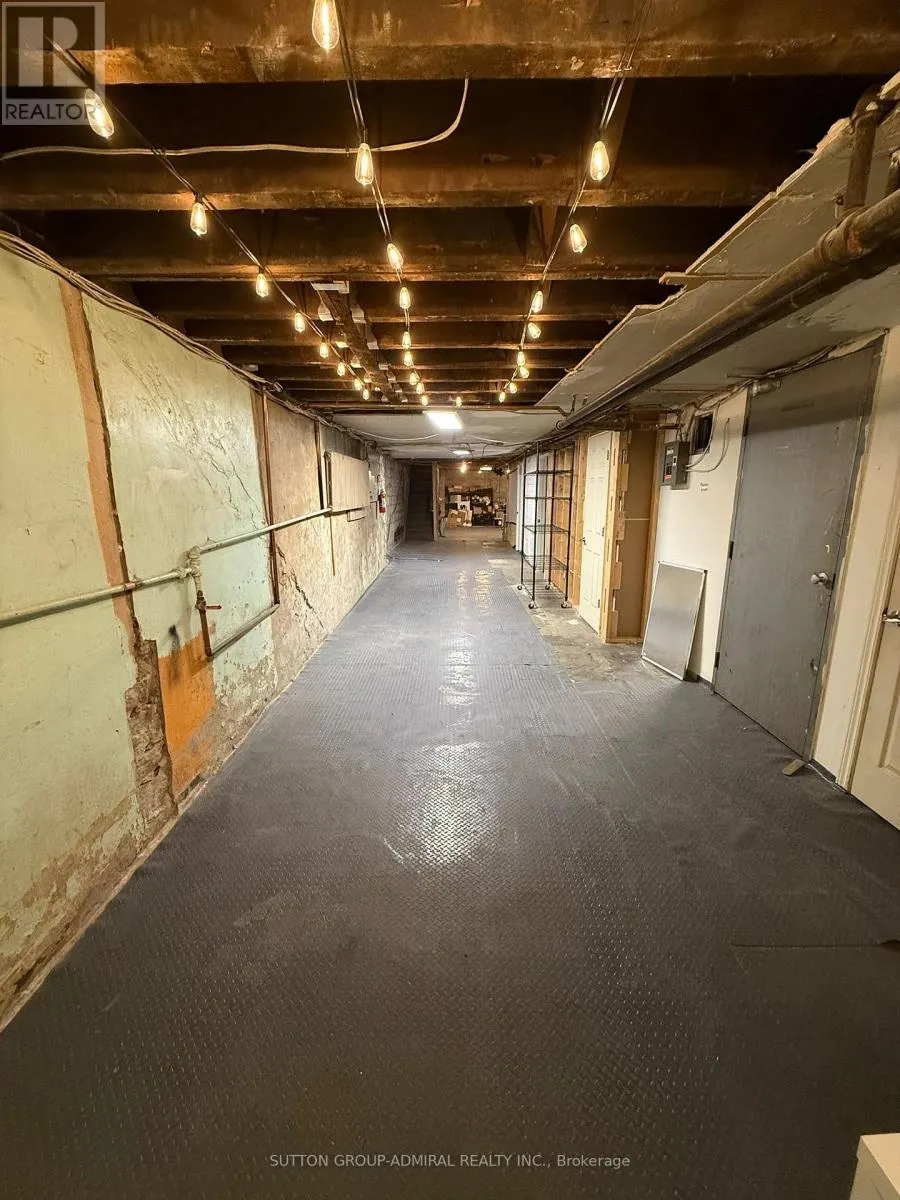 BASEMENT - 474 QUEEN STREET W