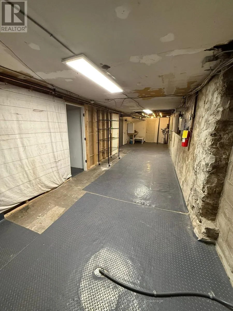BASEMENT - 474 QUEEN STREET W