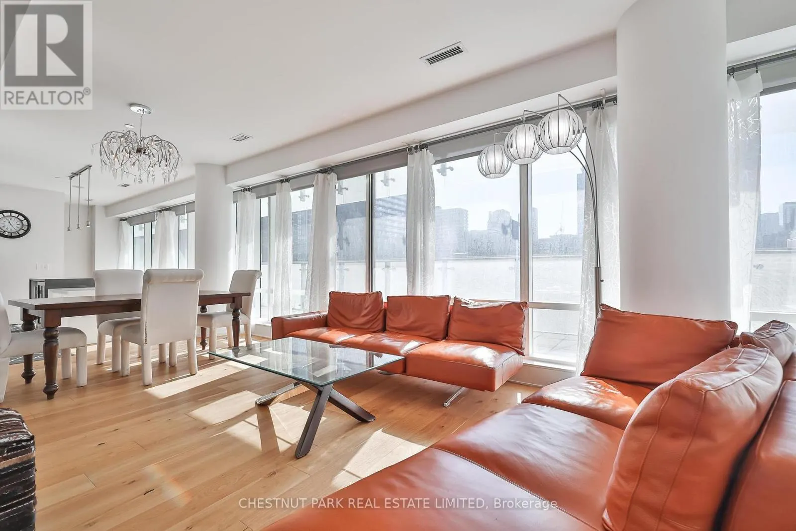 511 - 1 BLOOR STREET E