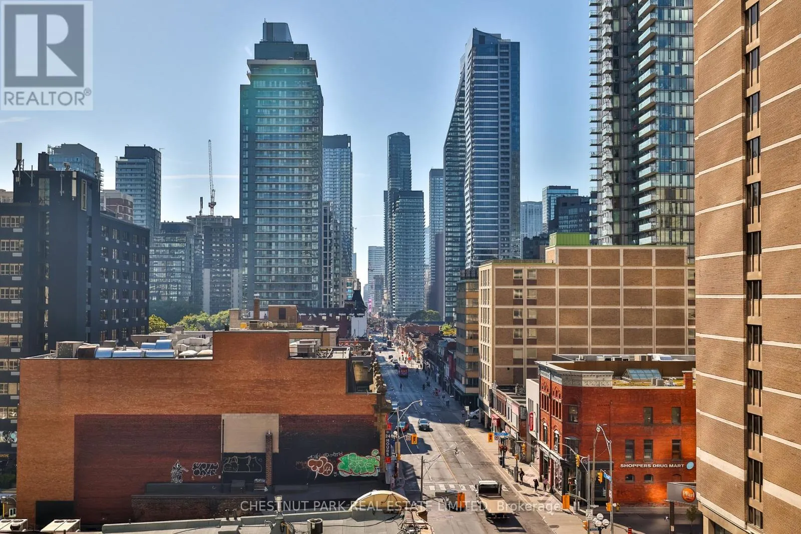 511 - 1 BLOOR STREET E