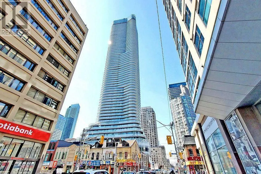 1107 - 11 WELLESLEY STREET W