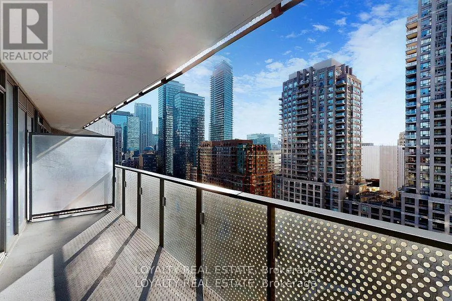 1107 - 11 WELLESLEY STREET W