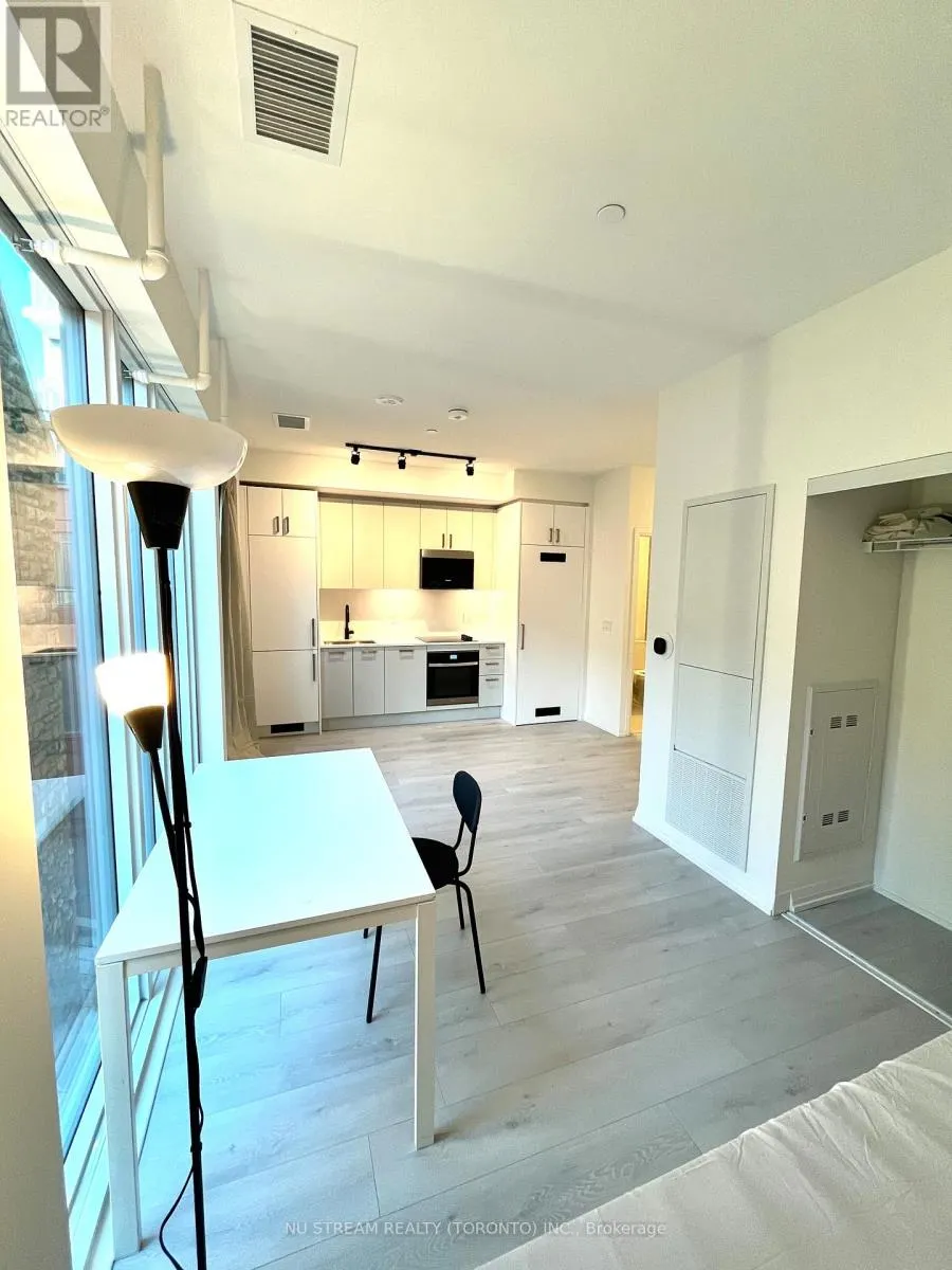 415 - 280 DUNDAS STREET WEST STREET W