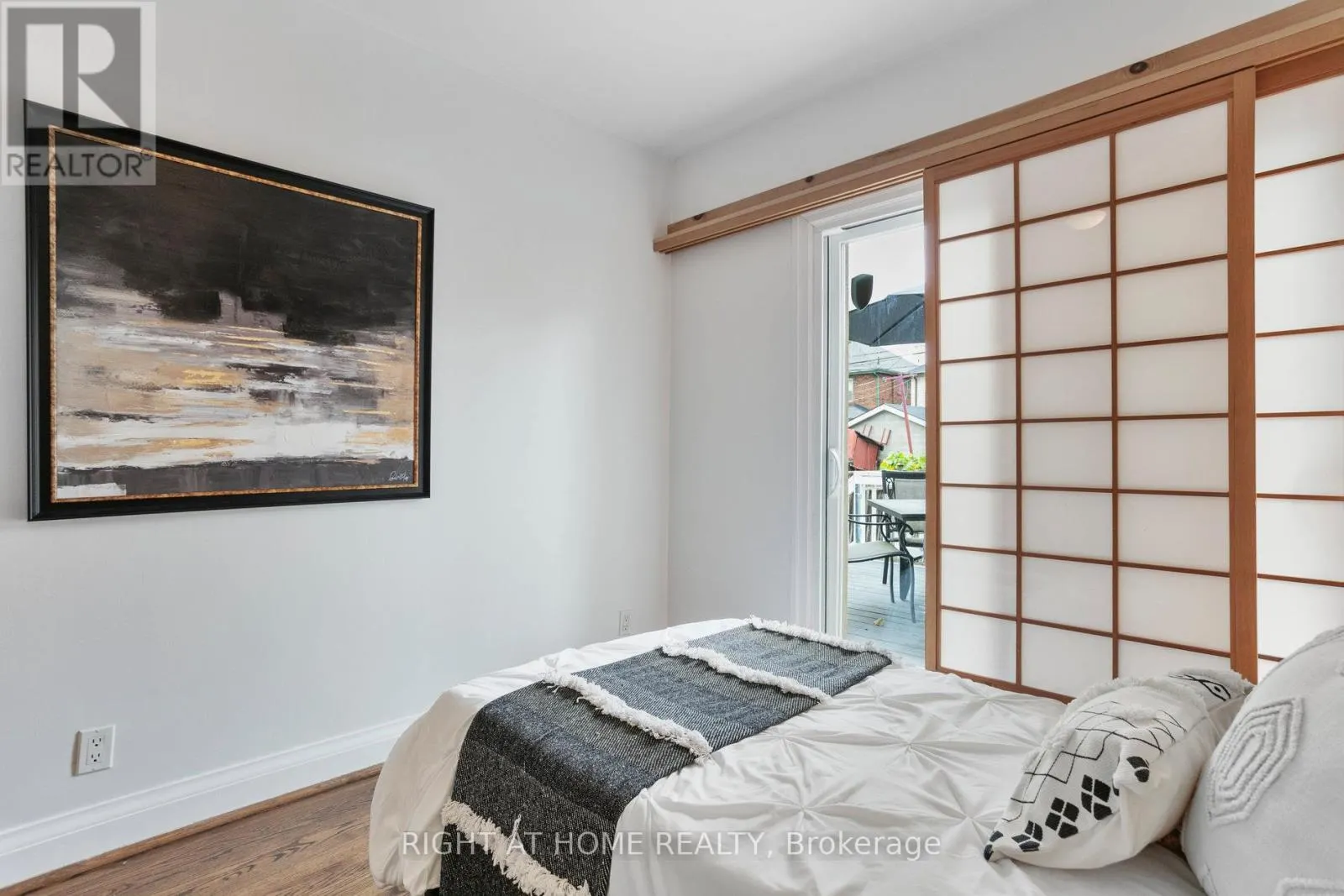 3 ROSENEATH GARDENS
