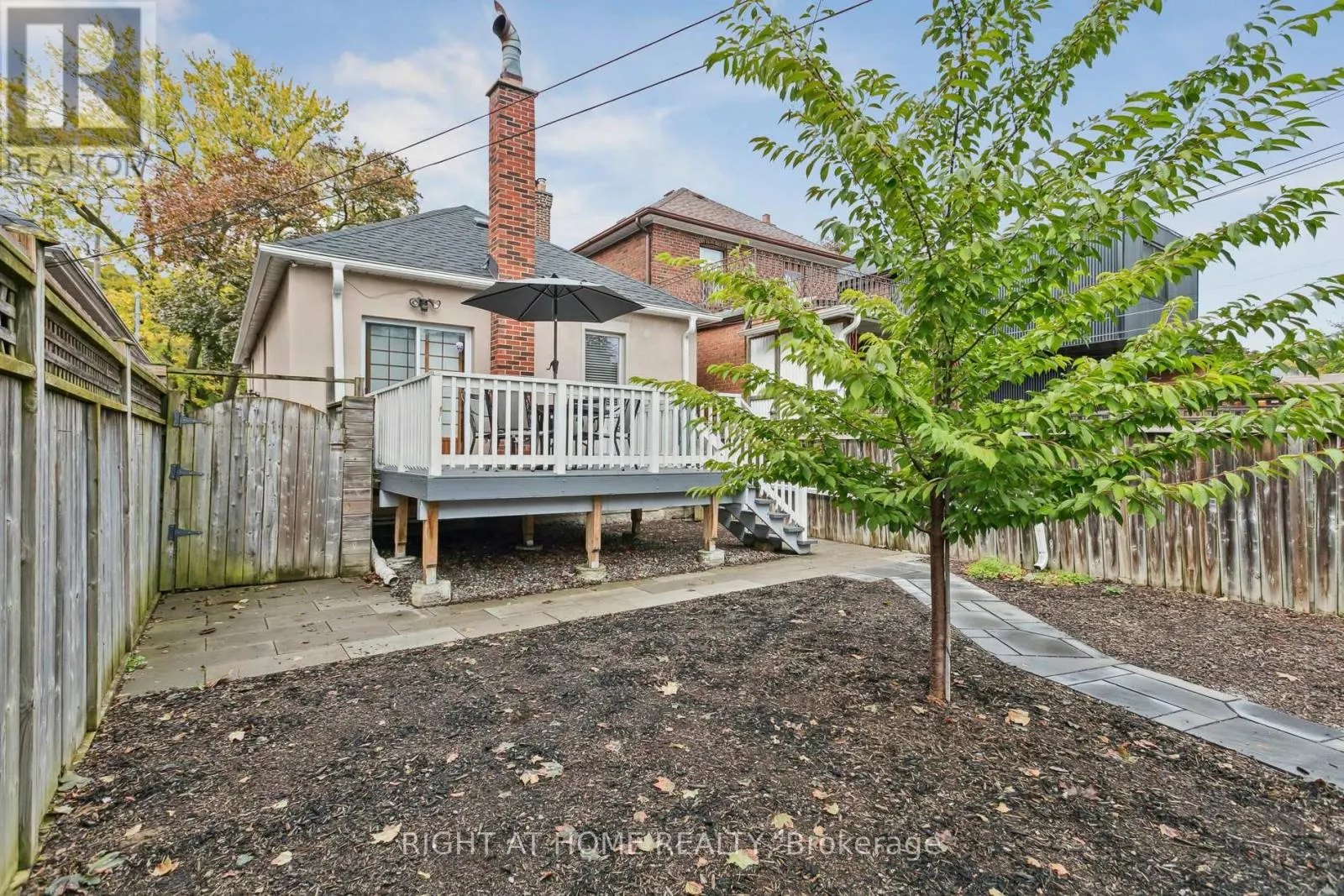 3 ROSENEATH GARDENS