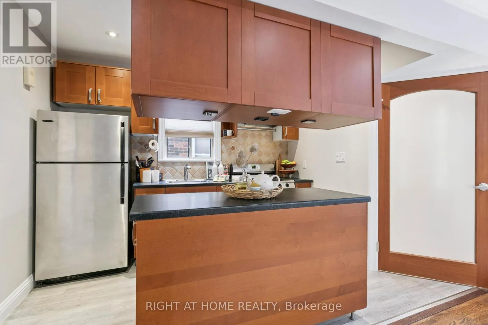3 ROSENEATH GARDENS