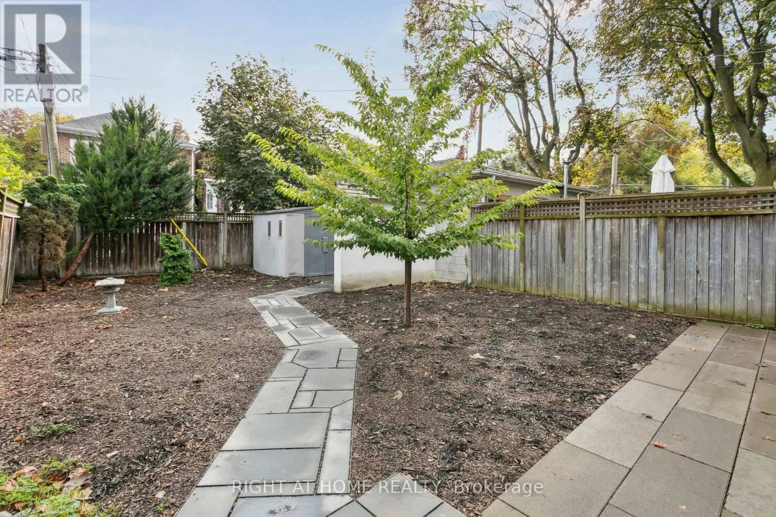 3 ROSENEATH GARDENS