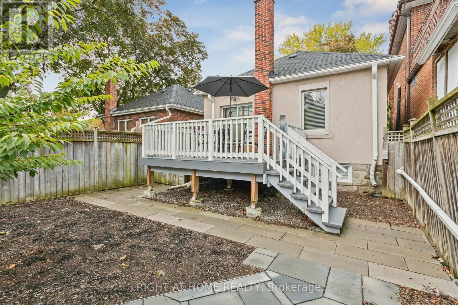 3 ROSENEATH GARDENS