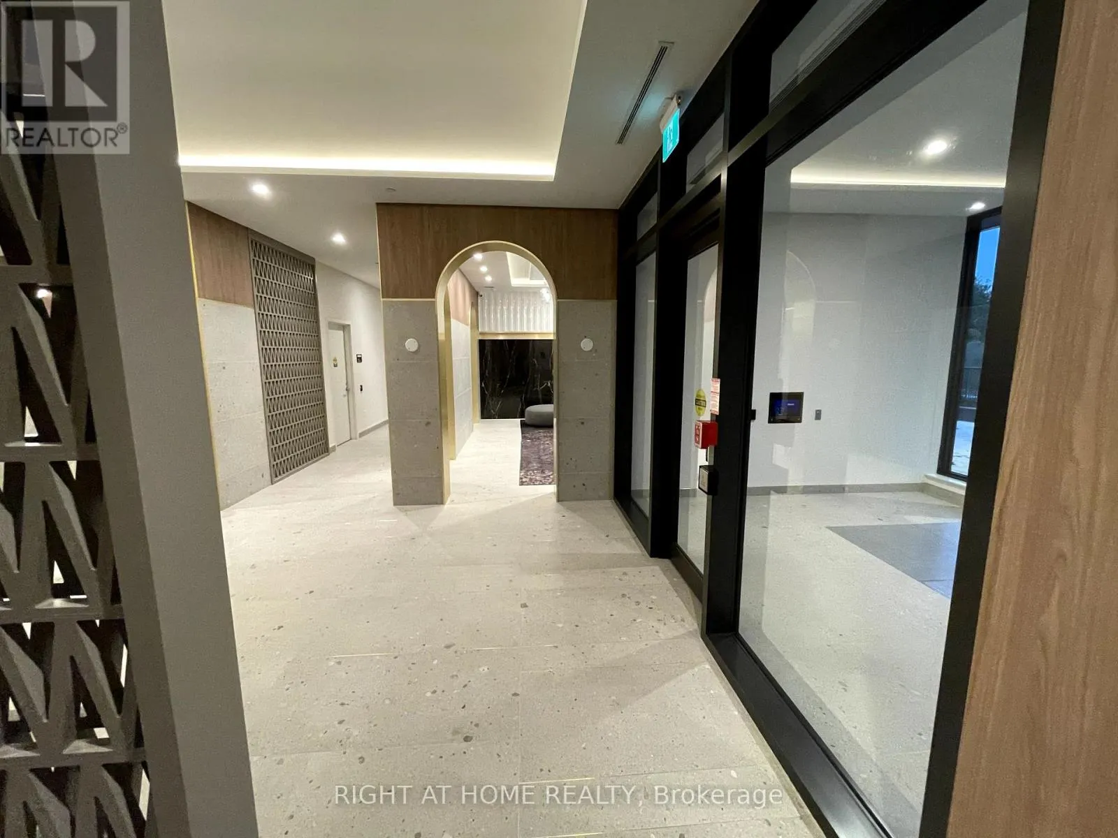 414 - 1 KYLE LOWRY ROAD