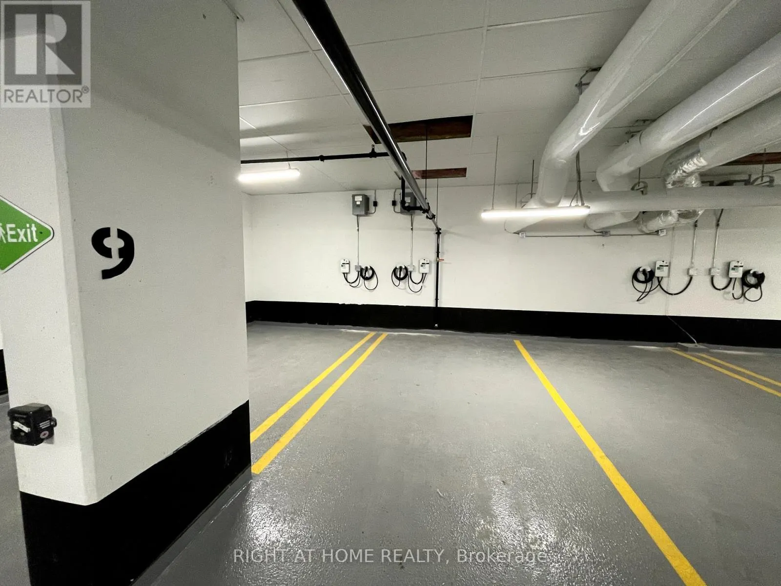 414 - 1 KYLE LOWRY ROAD