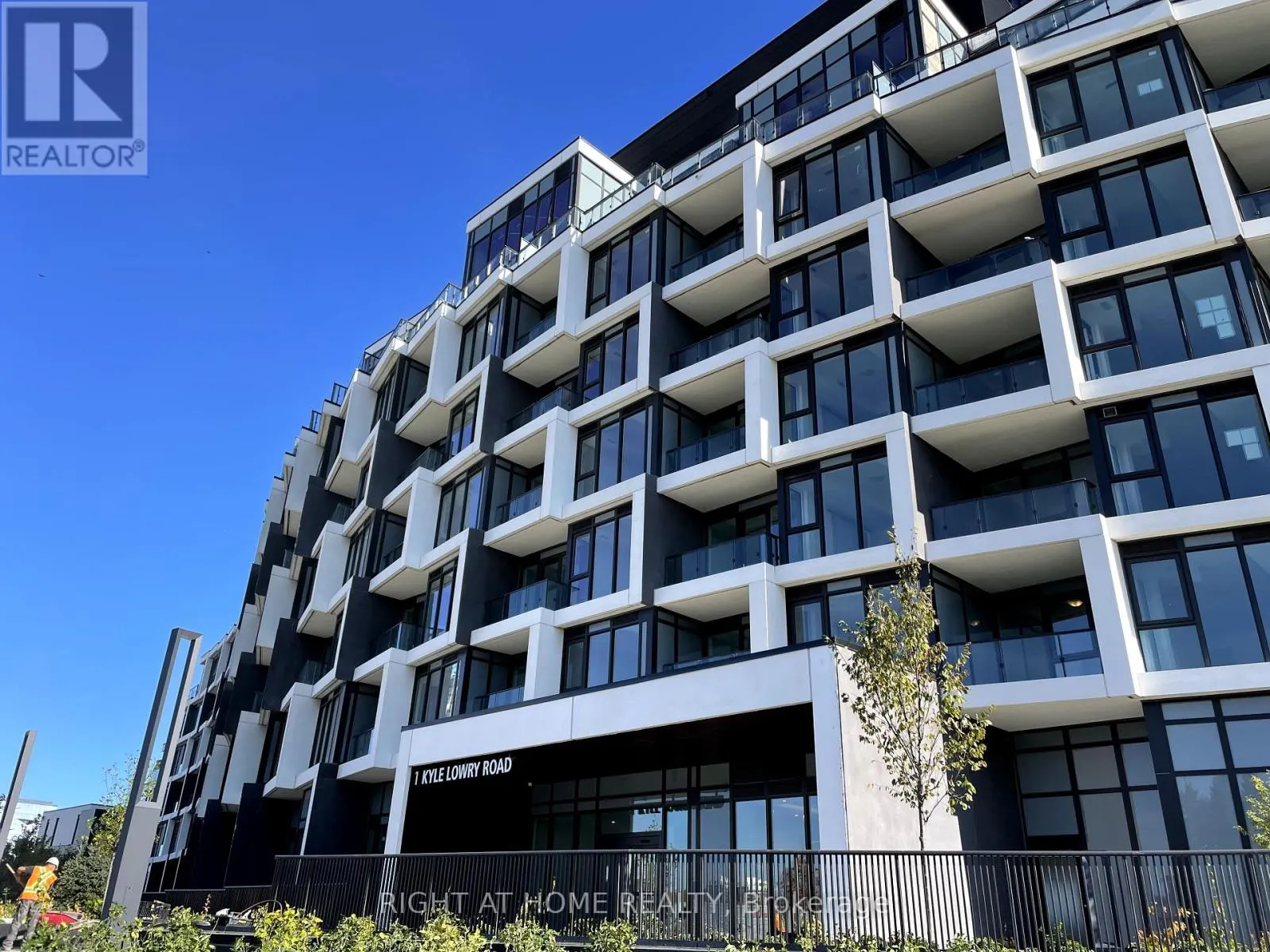 414 - 1 KYLE LOWRY ROAD