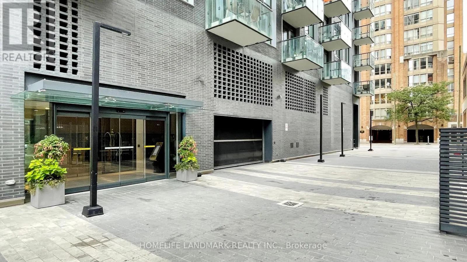 1101 - 158 FRONT STREET E