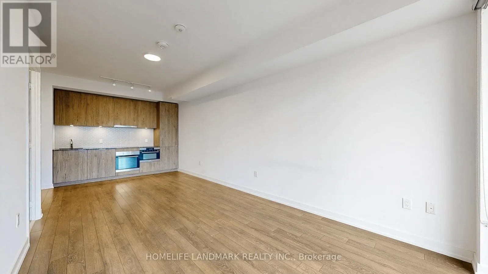 1101 - 158 FRONT STREET E