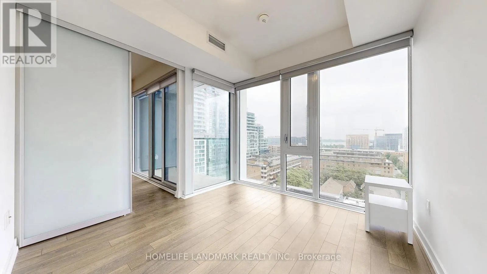 1101 - 158 FRONT STREET E