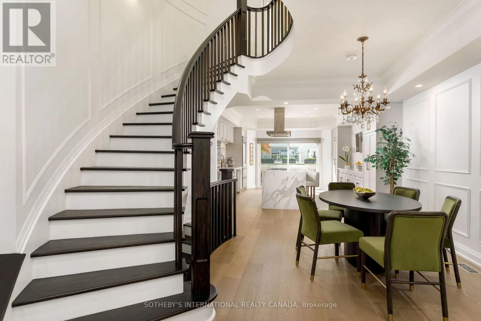 262 SPADINA ROAD