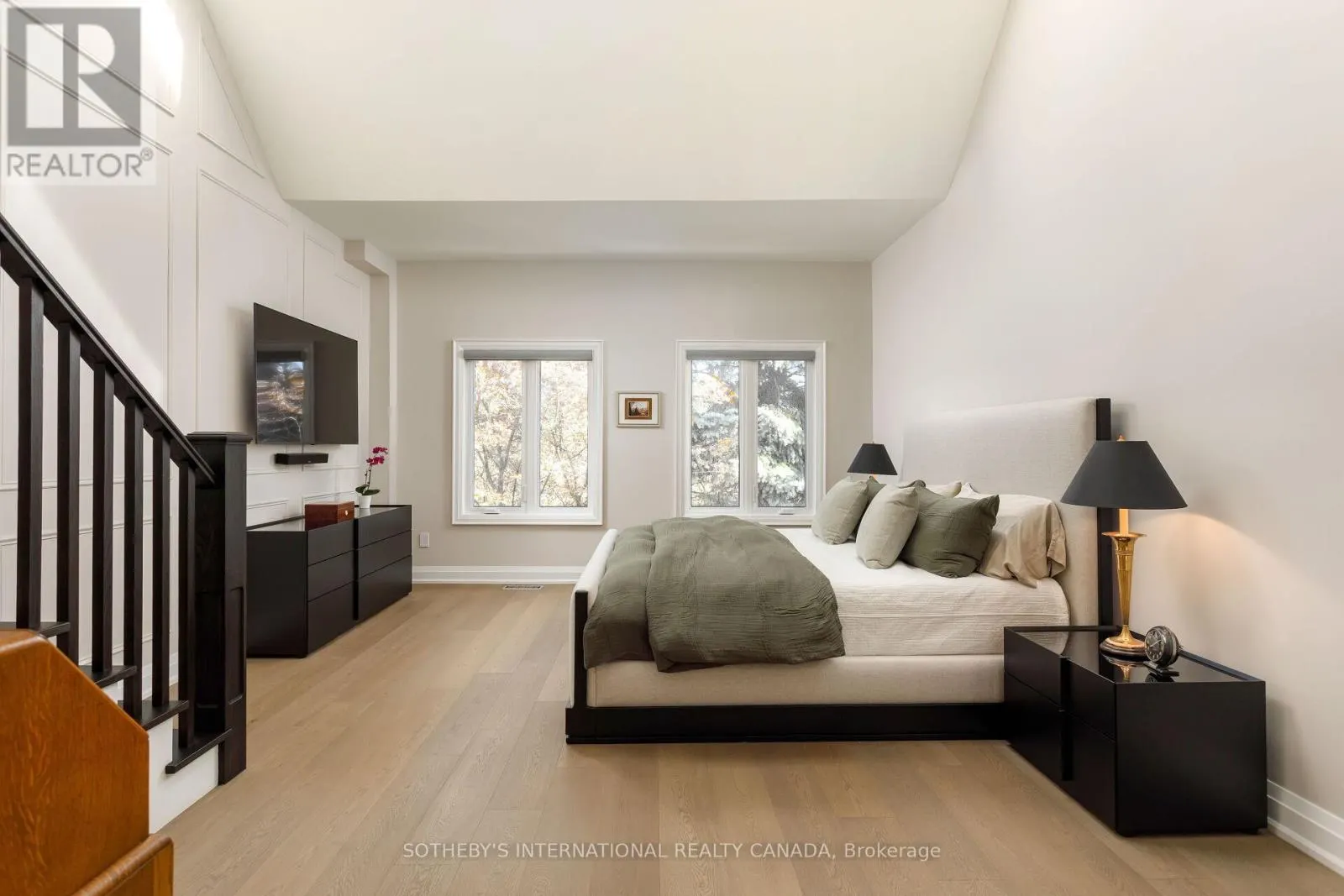 262 SPADINA ROAD