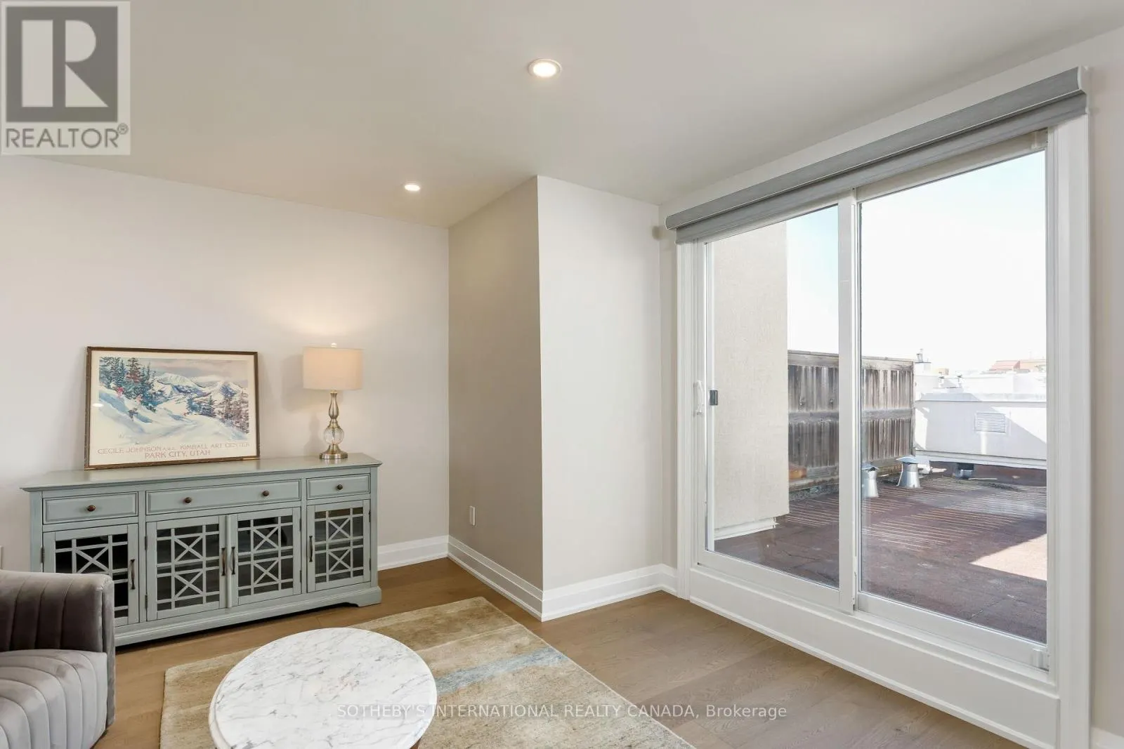 262 SPADINA ROAD