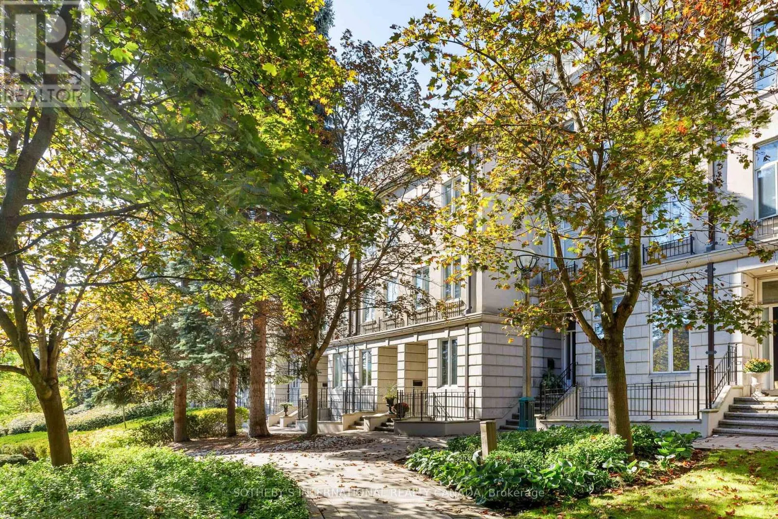 262 SPADINA ROAD