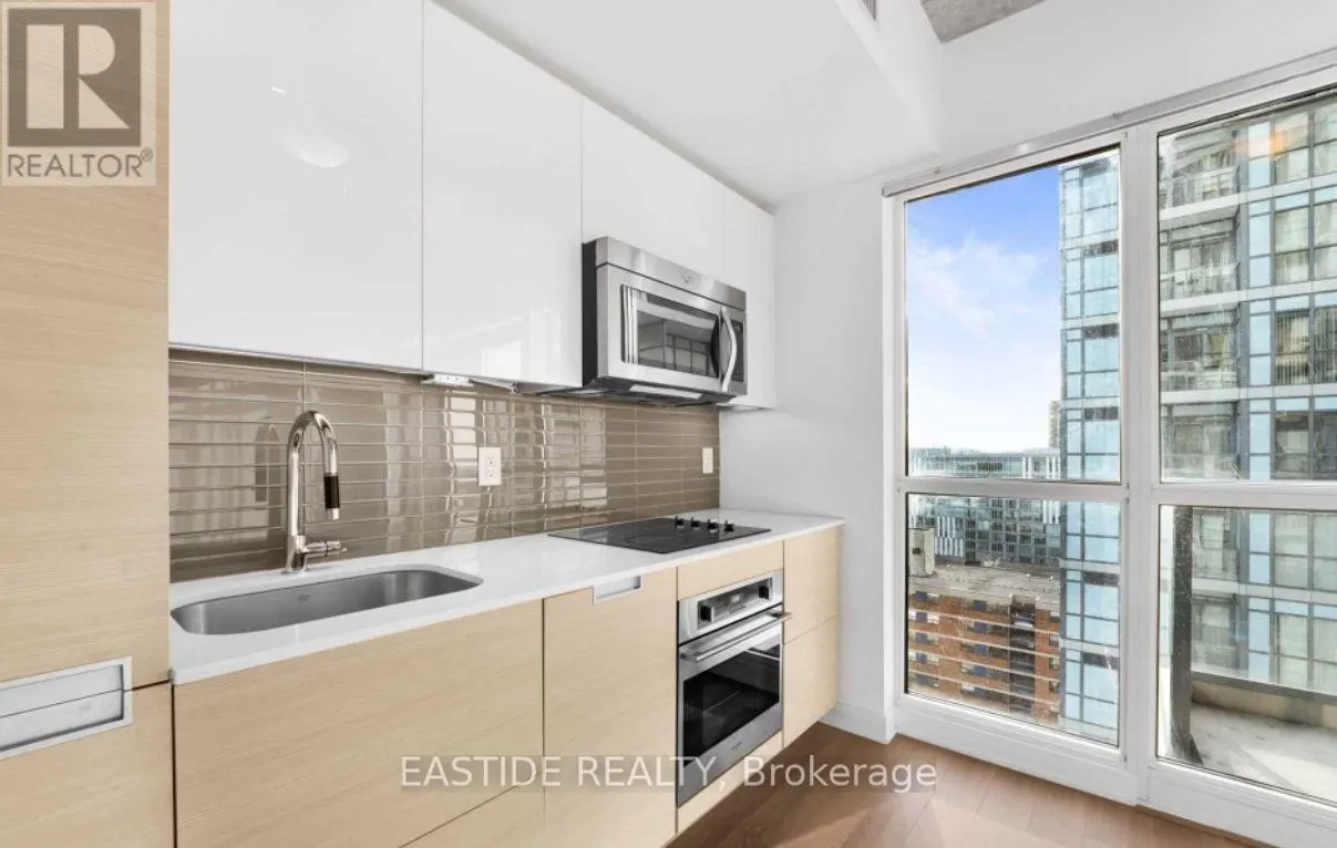 1512 - 210 SIMCOE STREET