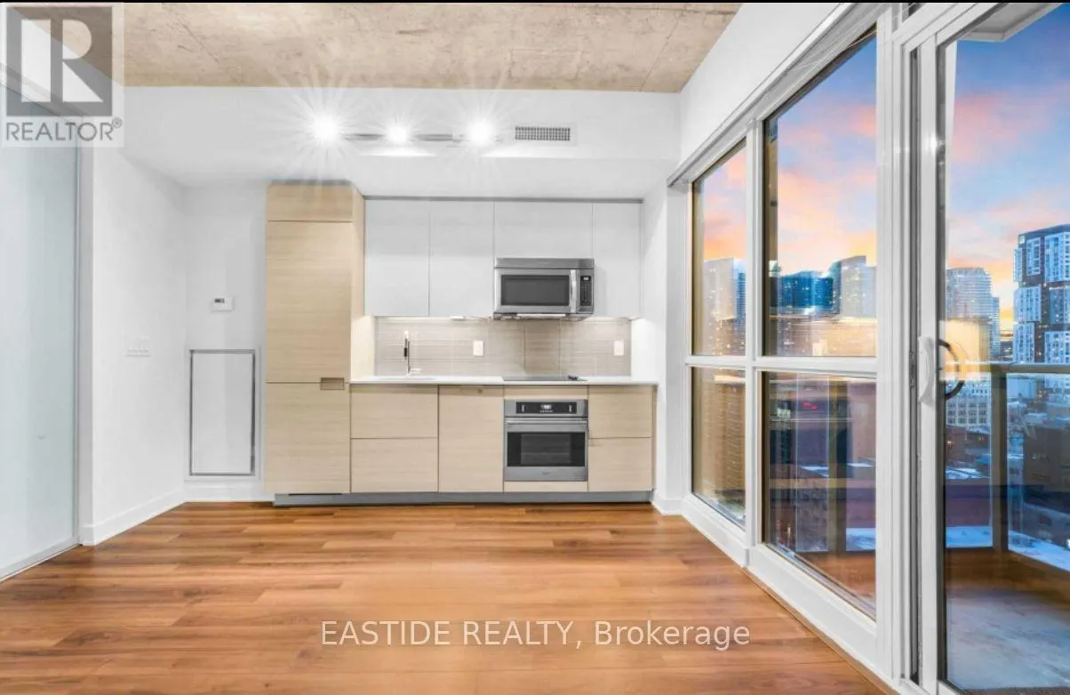 1512 - 210 SIMCOE STREET