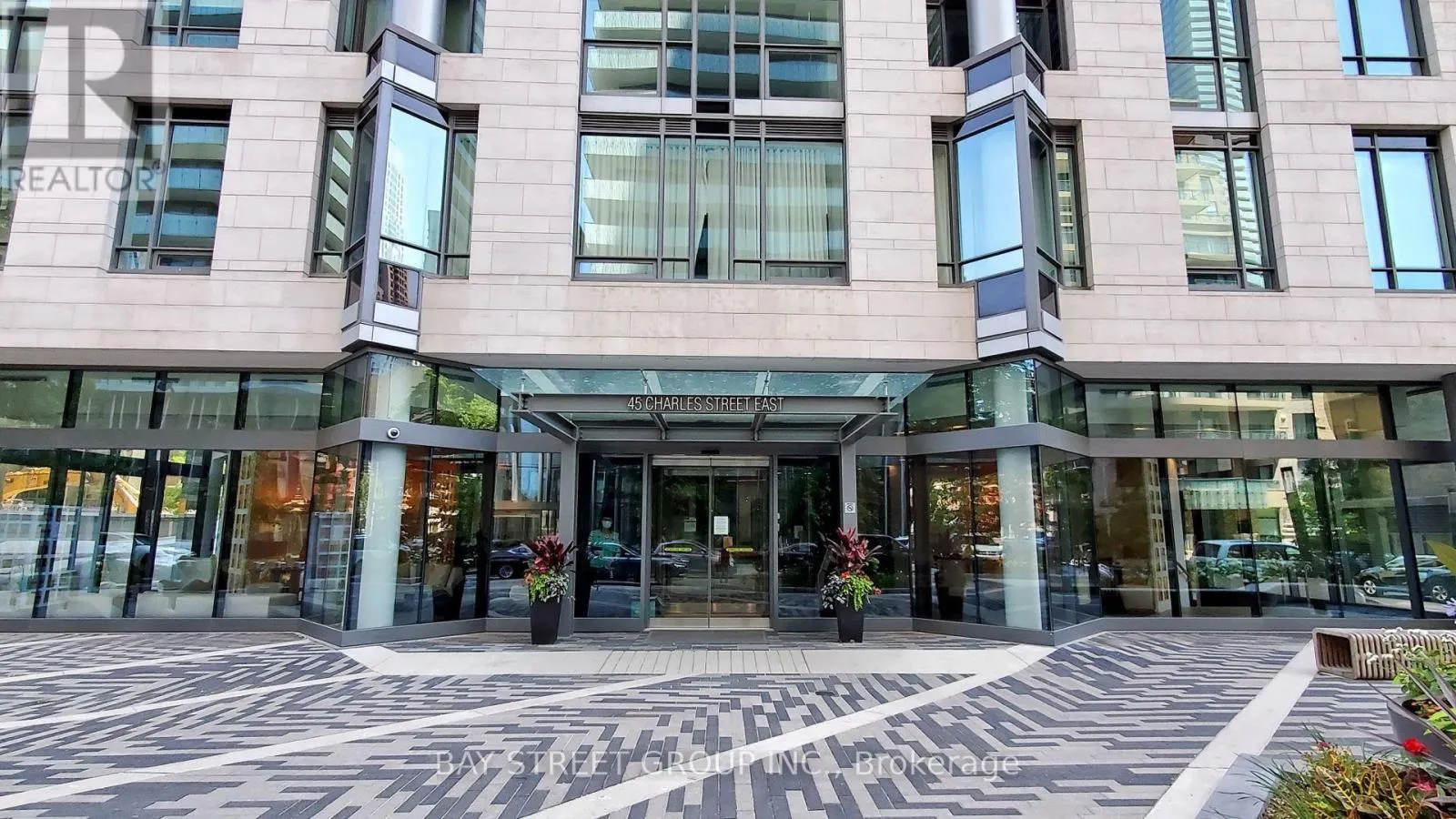 1201 - 45 CHARLES STREET E