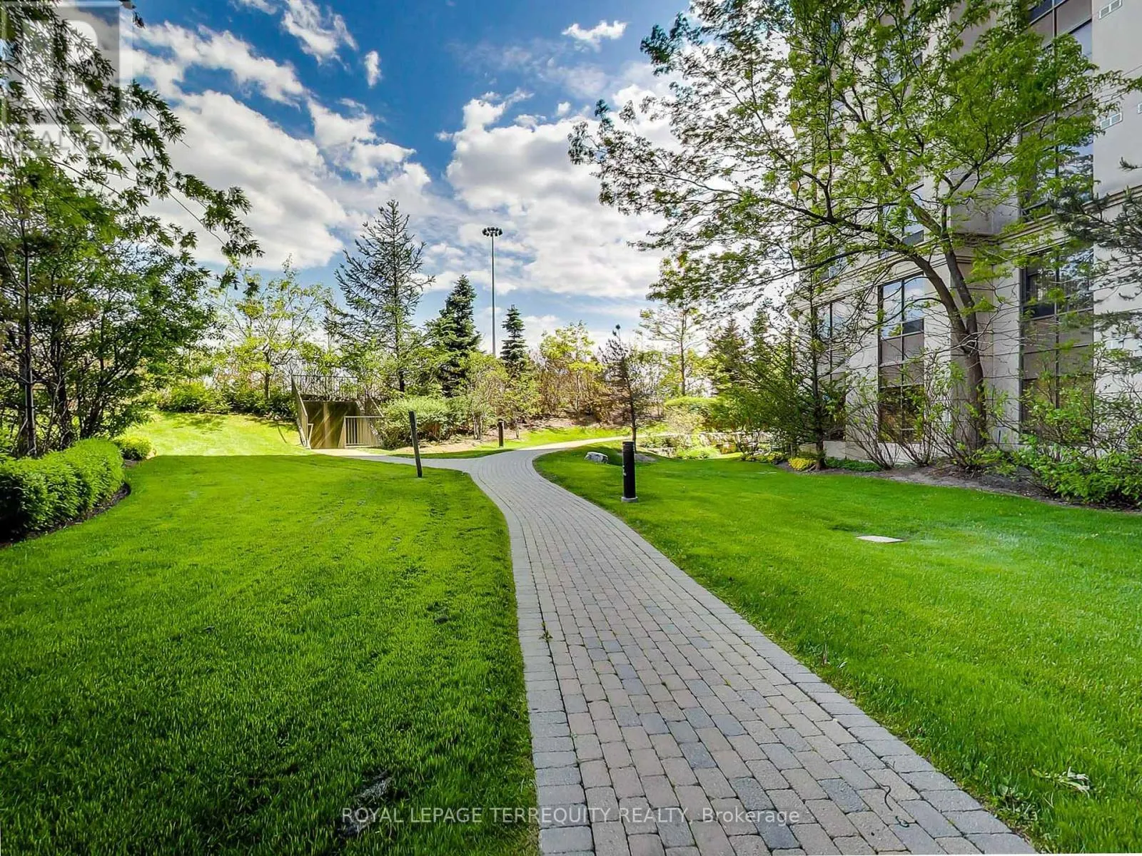 120 - 80 HARRISON GARDEN BOULEVARD