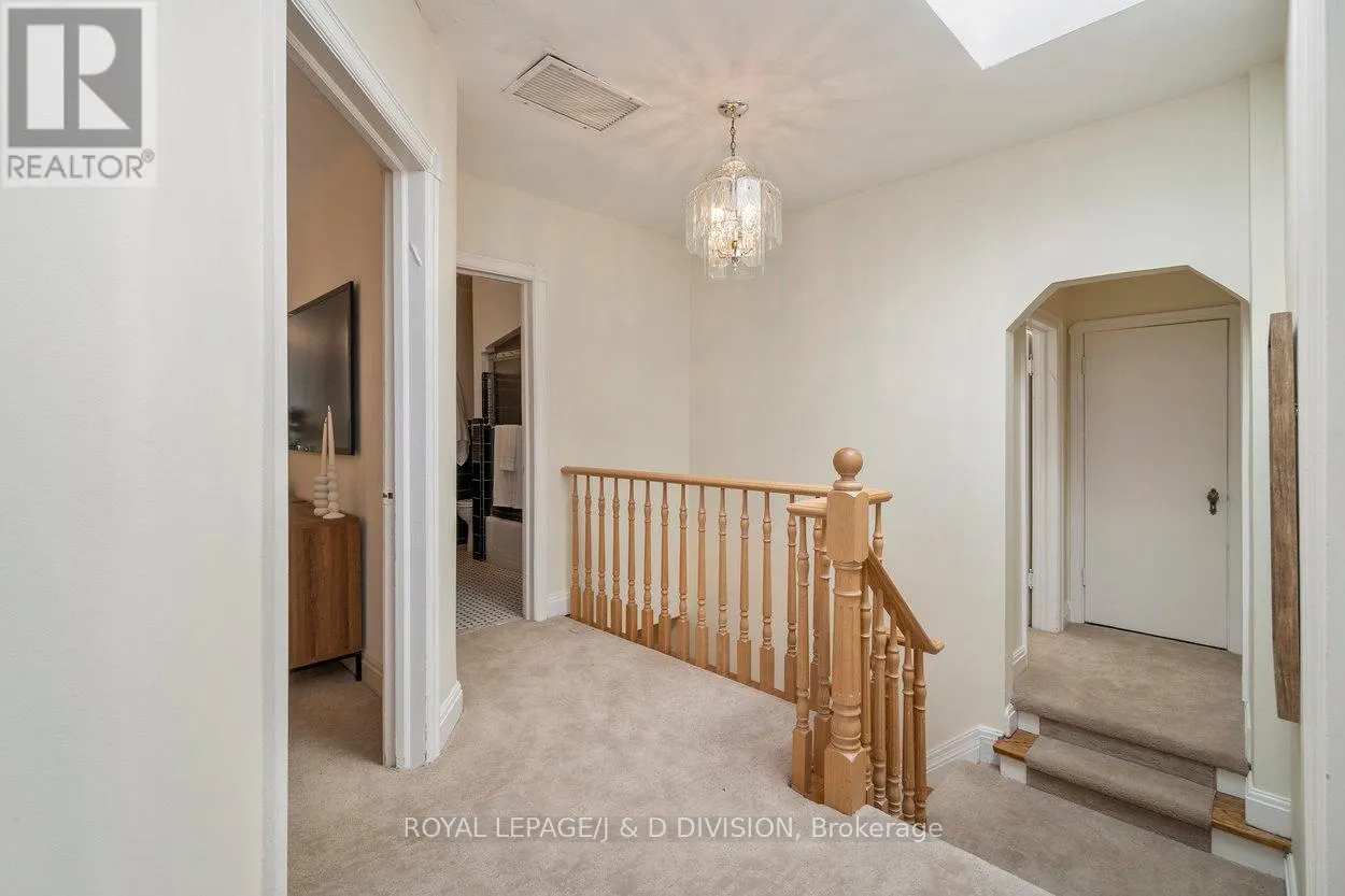 253 OLD FOREST HILL