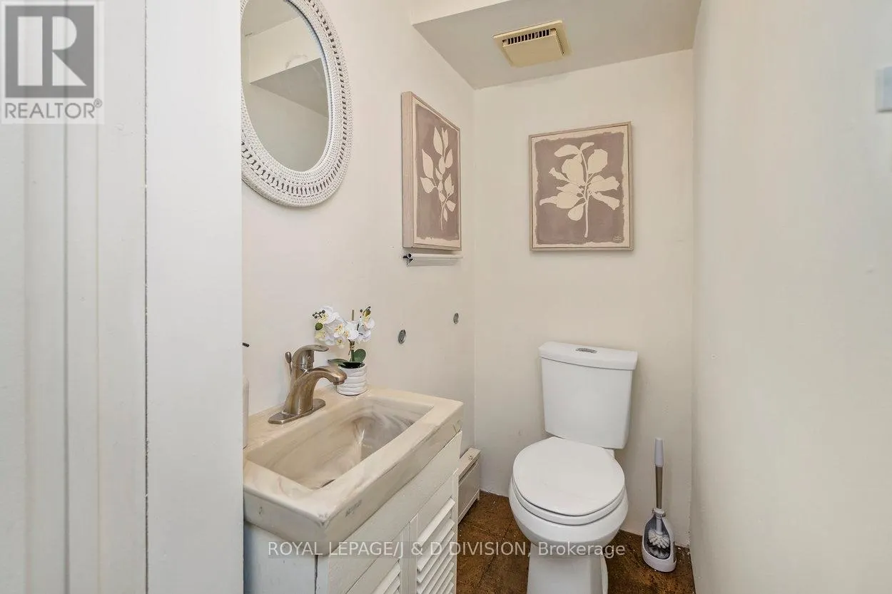 253 OLD FOREST HILL