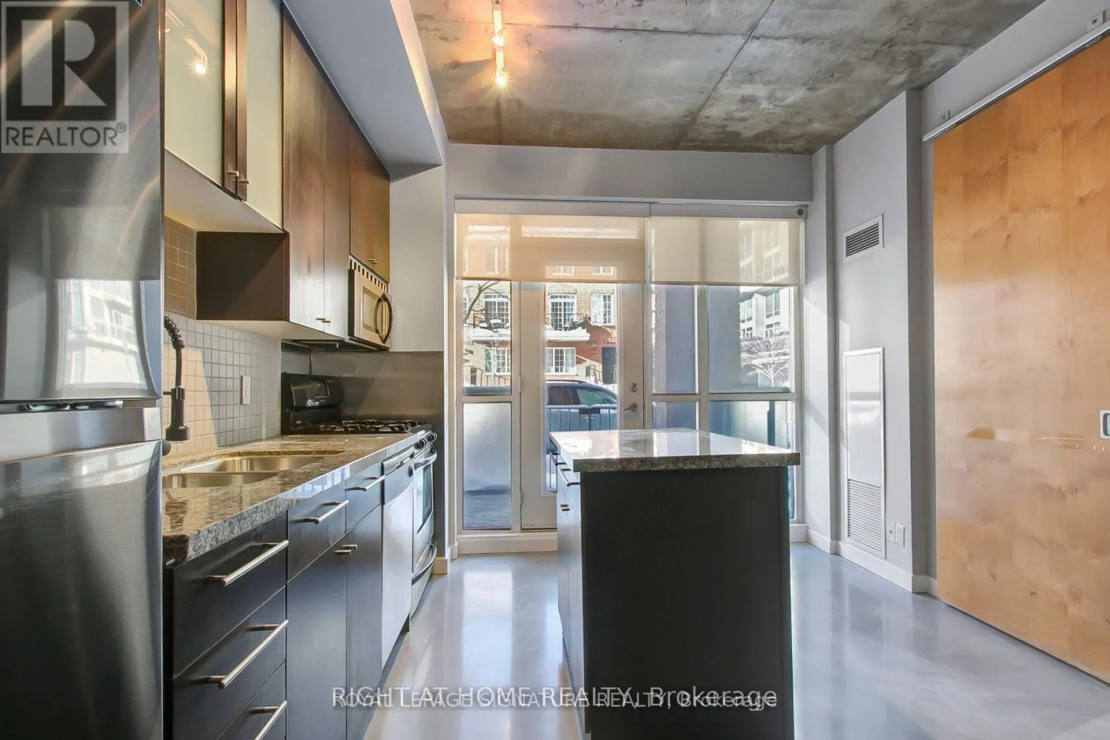 226 - 1 SHAW STREET