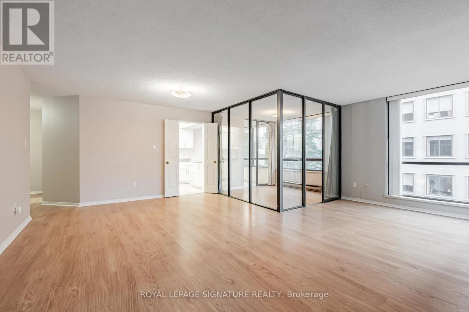 509 - 280 SIMCOE STREET