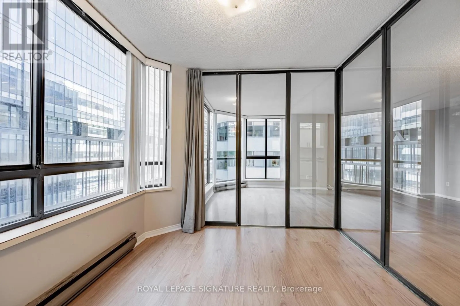 509 - 280 SIMCOE STREET