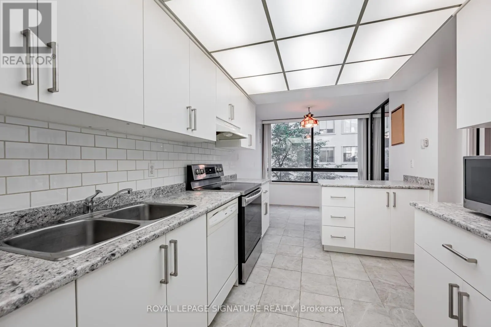 509 - 280 SIMCOE STREET
