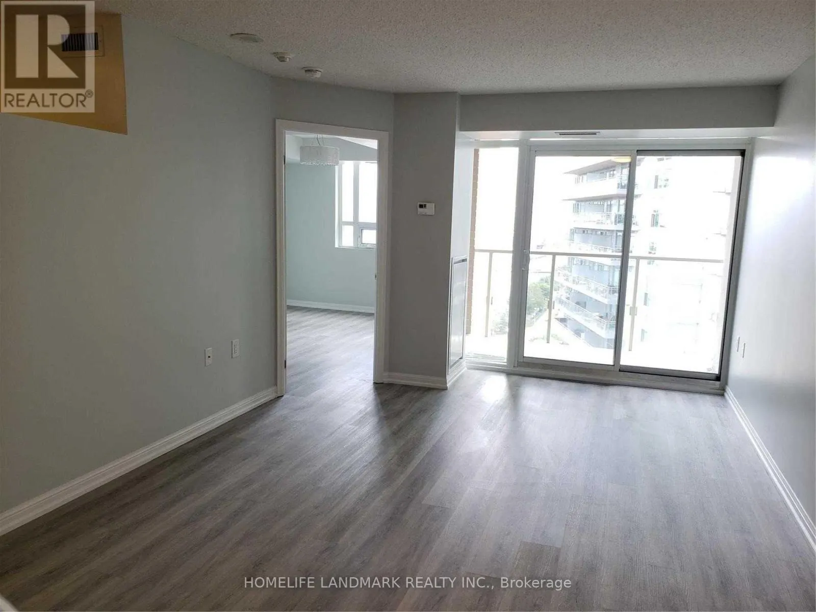 1303 - 125 WESTERN BATTERY ROAD