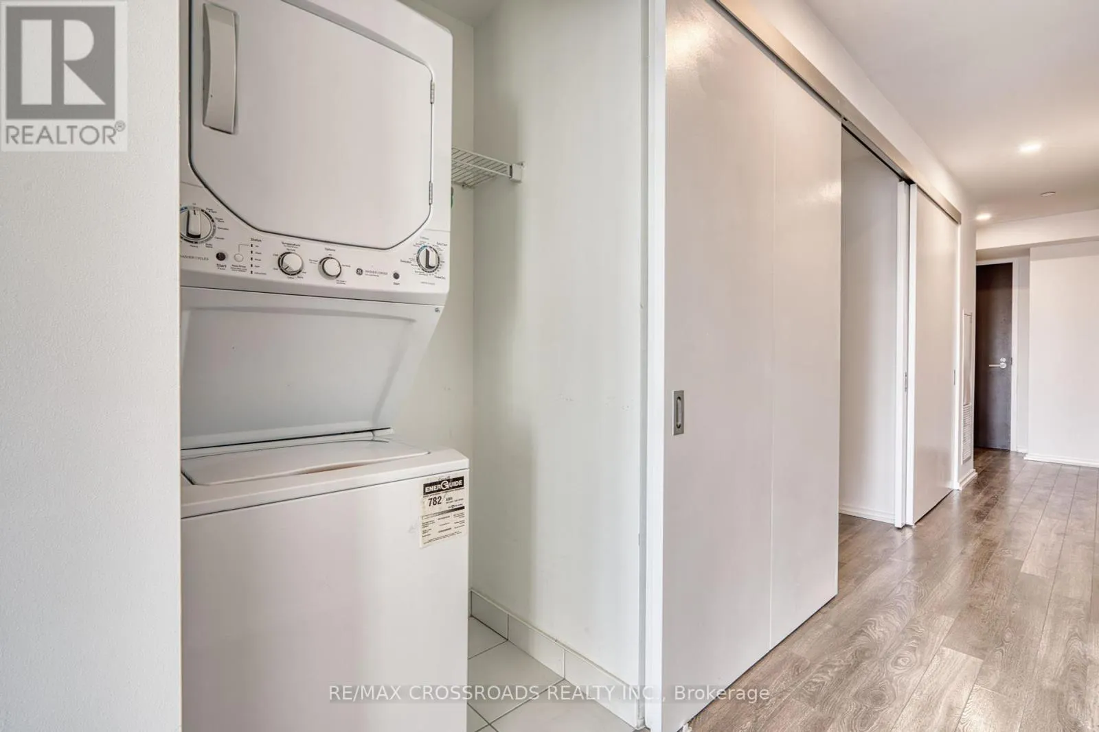 1510 - 197 YONGE STREET
