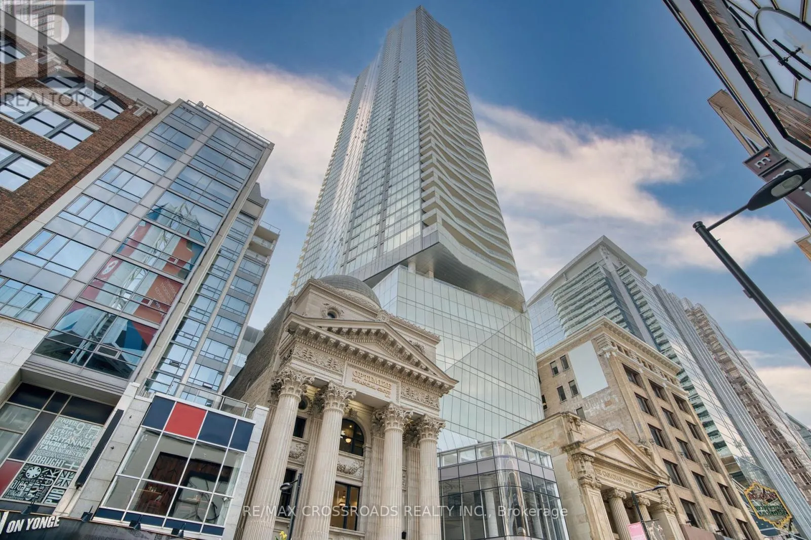 1510 - 197 YONGE STREET