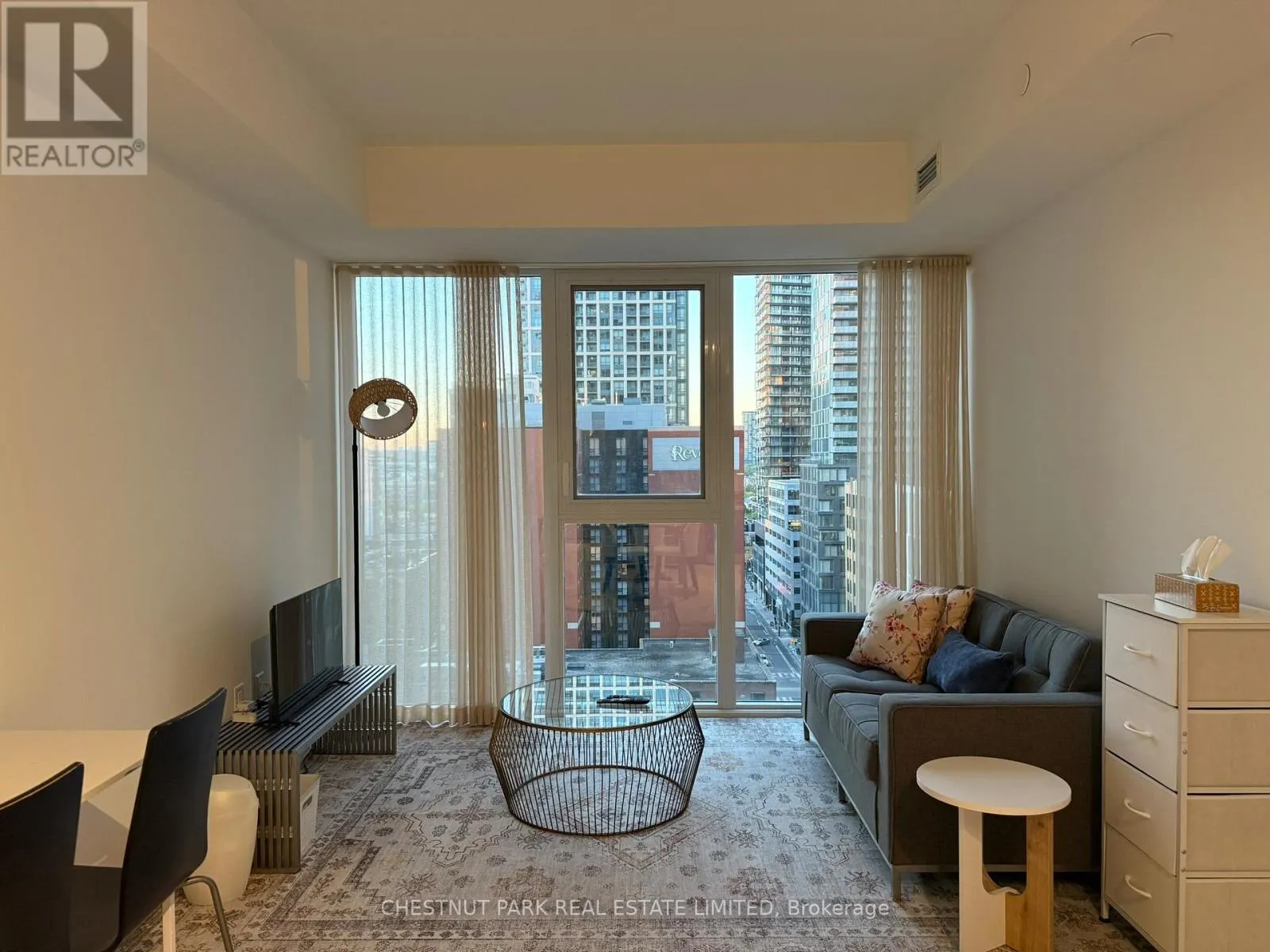 1202 - 357 KING STREET W