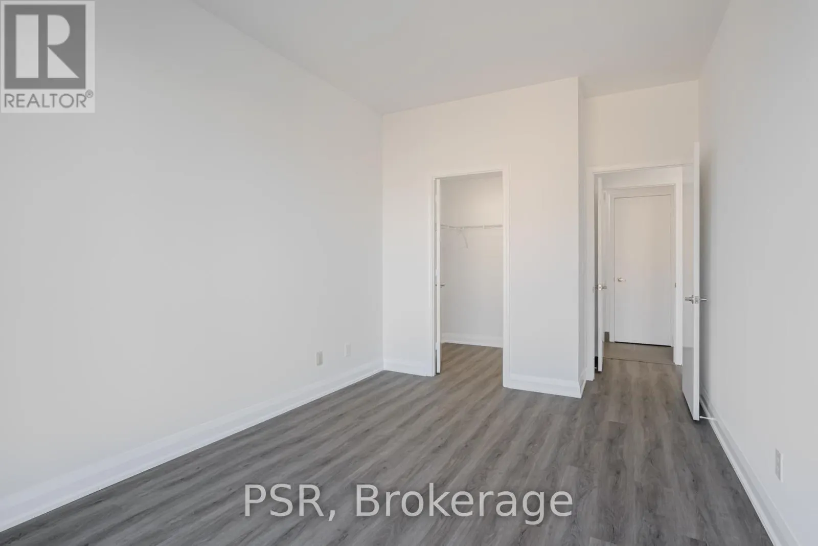 1816 - 7 KING STREET E