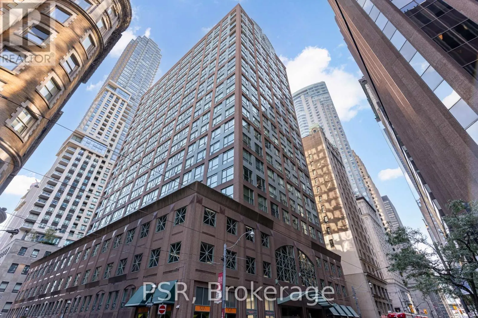1816 - 7 KING STREET E