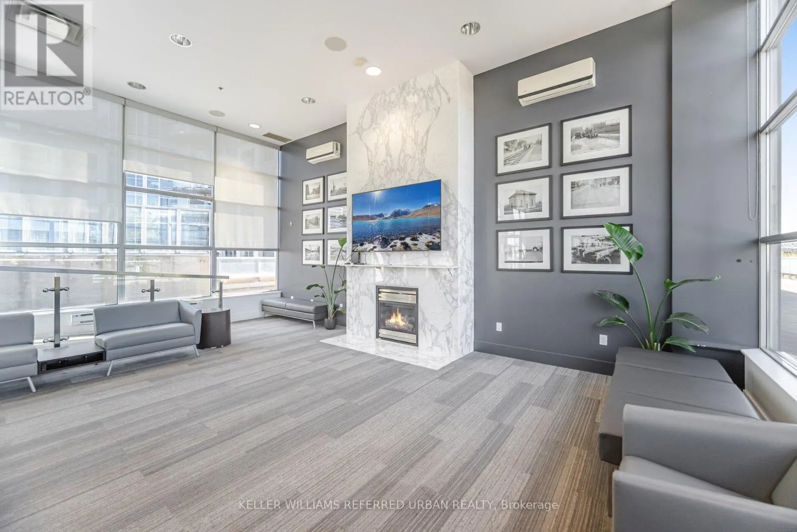 414 - 1005 KING STREET W